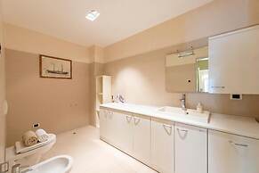 Life & View Luxury Apartments