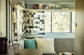 Mona Glamping Caravan Suites