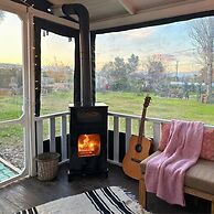 Mona Glamping Caravan Suites
