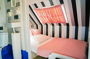 Mona Glamping Caravan Suites