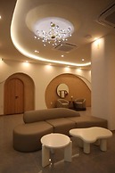 TherHouse Hotel