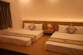 TherHouse Hotel