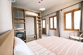Nephos Beach Hotel