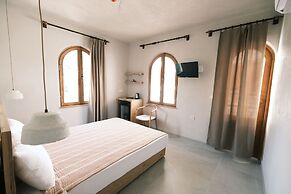 Nephos Beach Hotel