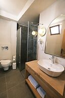 Nephos Beach Hotel