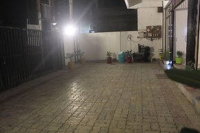 Shree Hotel