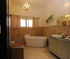Beachfront Condo Airport transport incl