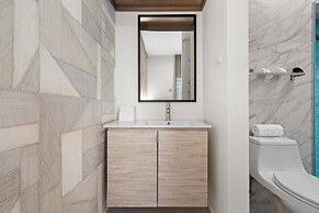 The Weekender by Otium