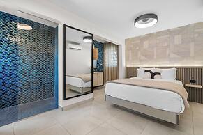 The Weekender by Otium