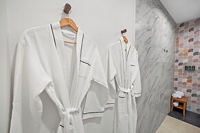The Weekender by Otium