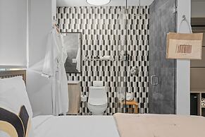 The Weekender by Otium