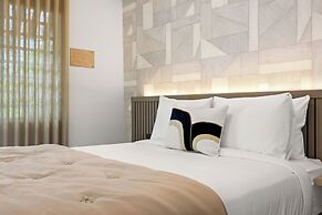The Weekender by Otium