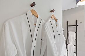 The Weekender by Otium