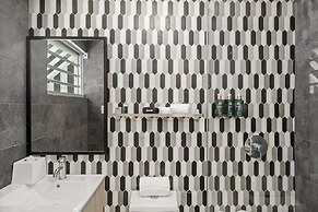The Weekender by Otium