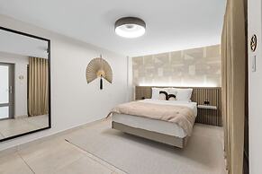 The Weekender by Otium