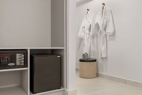 The Weekender by Otium