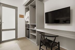 The Weekender by Otium