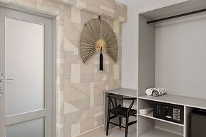 The Weekender by Otium