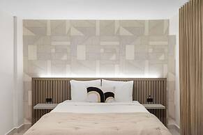 The Weekender by Otium