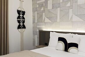 The Weekender by Otium