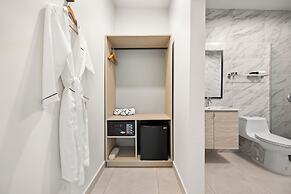 The Weekender by Otium