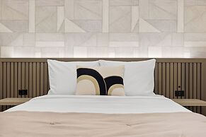 The Weekender by Otium