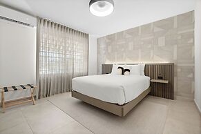 The Weekender by Otium