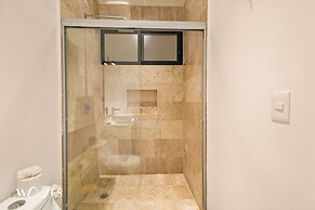 Great Located 1 Bedroom With Private Pool and Gym