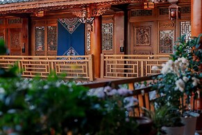 Spirited Silky Inn