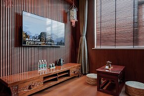 Spirited Silky Inn