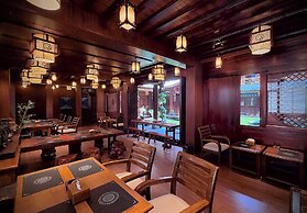 Spirited Silky Inn