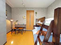 Amika First 203