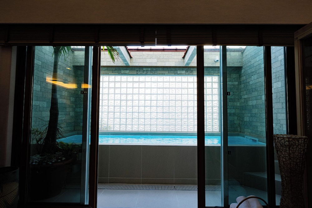 ReVIERA Resort Villa