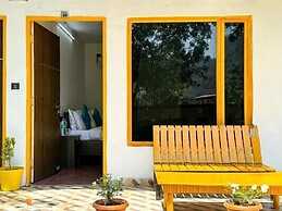 Tree House Cottage and Resort