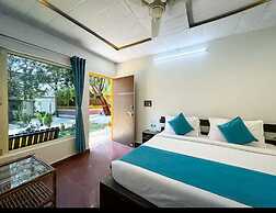 Tree House Cottage and Resort