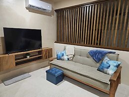 Elegant 1 Bedroom - 1 bathroom Apartment