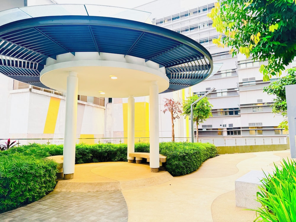 Velocity Suites KL by Rit