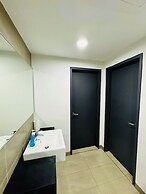 Velocity Suites KL by Rit