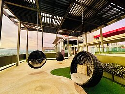 Velocity Suites KL by Rit