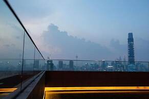 Velocity Suites KL by Rit