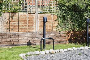 Host Stay Byre Cottage