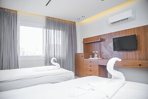 Gaia Pyramids View INN