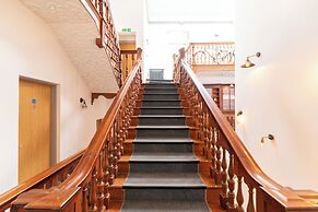 Stunning Studio In Converted Building
