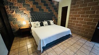 Hotel La Roca