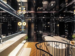 Space Design Hotel