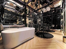 Space Design Hotel
