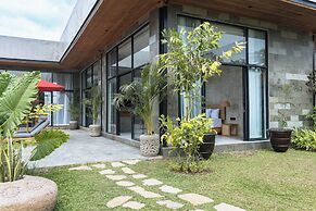 Pig Stone Villa