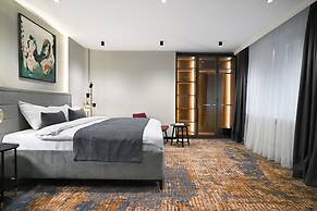 Black Gallo Residences