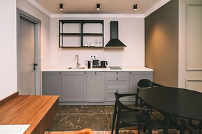 Black Gallo Residences