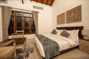 Uppuveli Beach by DSK